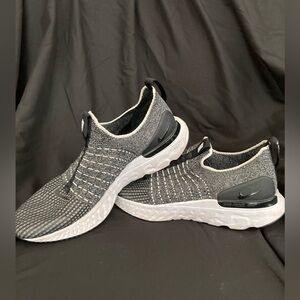 Nike 10.5 Phantom Mens Sneakers